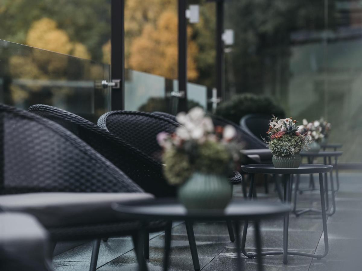 Vaya Paznaun Inklusive Silvretta Card Premium Im Sommer Hotel Galtuer