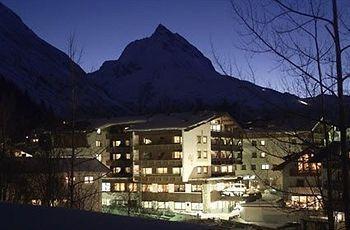 Hotel Vaya Paznaun Inklusive Silvretta Card Premium Im Sommer Galtuer